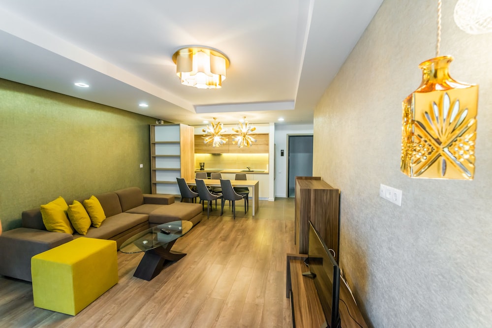 Uba Aparthotel 32/50
