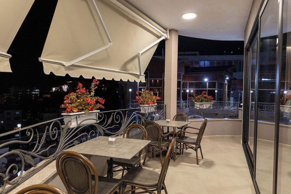 Hotel Dior 45/60