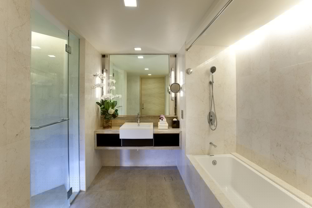 Dorsett Grand Subang 16/64