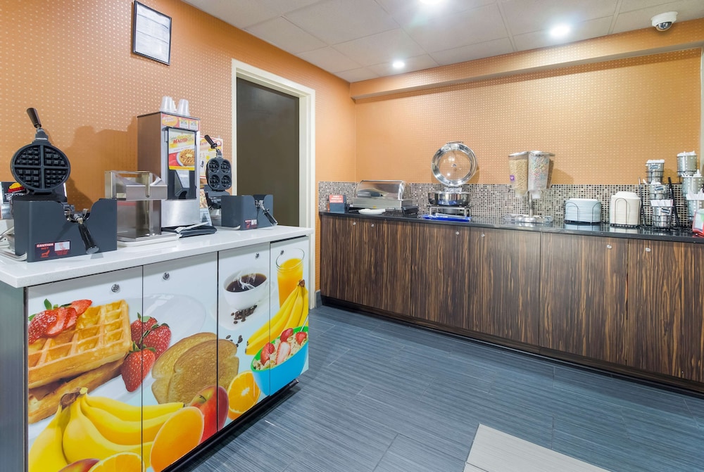Best Western Suites Near Opryland 15/49