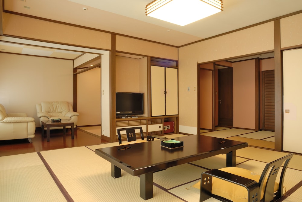 Hotel Okada 28/48