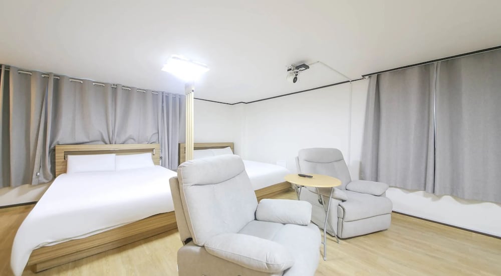 JEJU OAKRA HOTEL 25/70