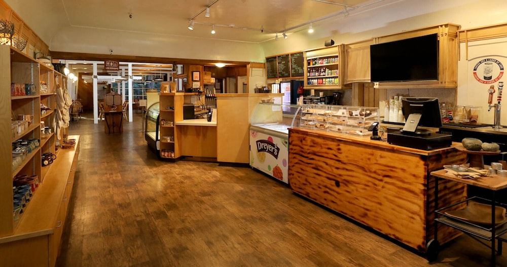 Big Sur Lodge 11/67