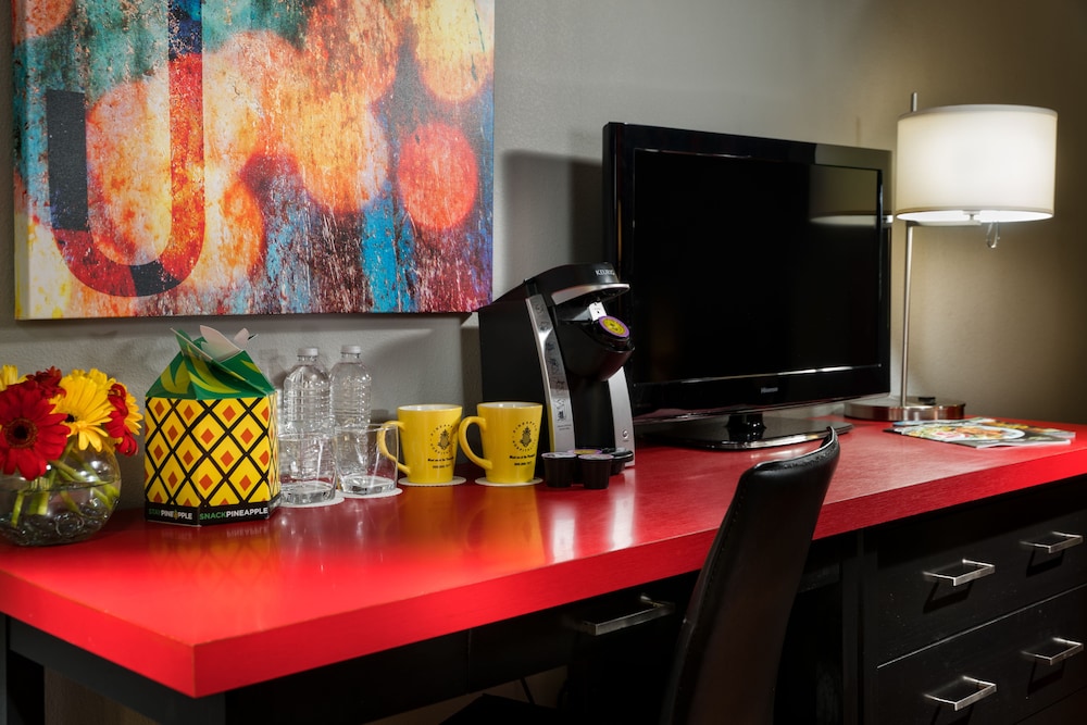 Staypineapple Hotel FIVE Downtown Seattle 44/51