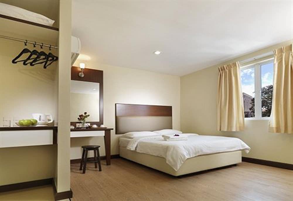SUPERIOR, DOUBLE BED