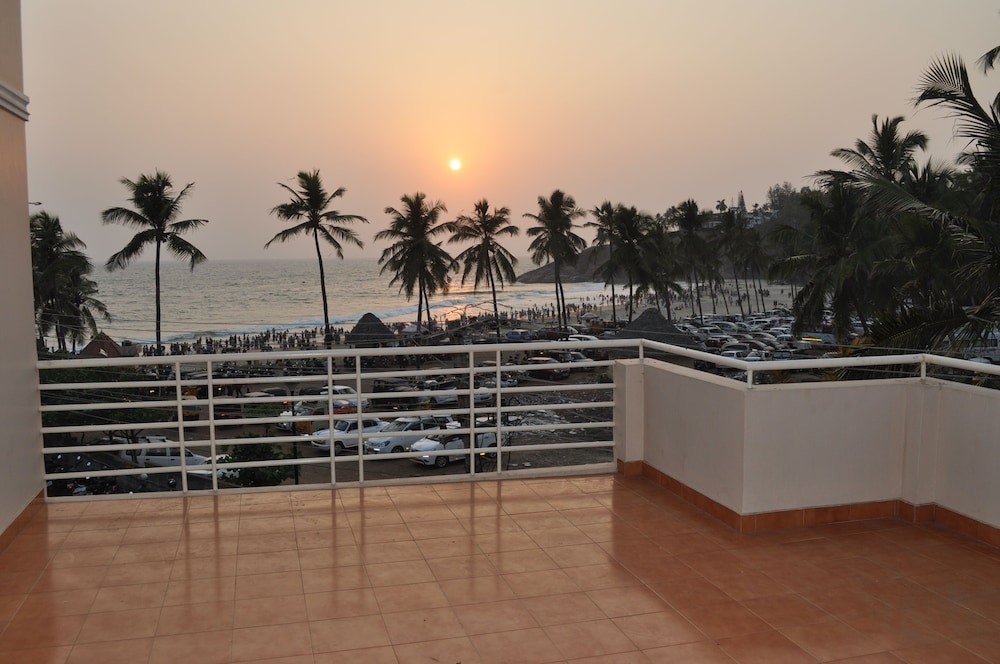HOTEL MARINE PALACE 10/62