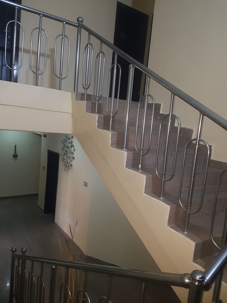 Zeina Suites Abuja 37/47