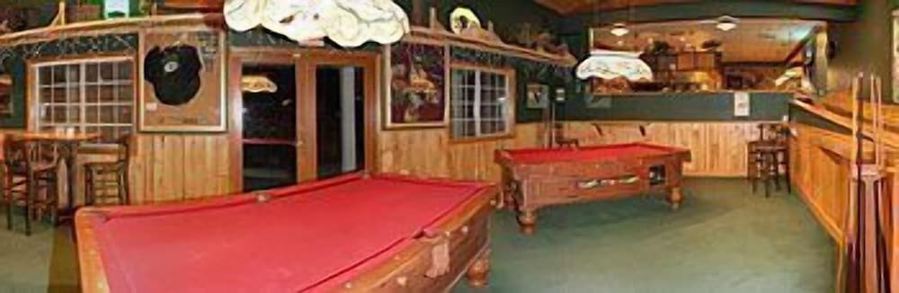 Flat Creek Inn And Suites 17/34