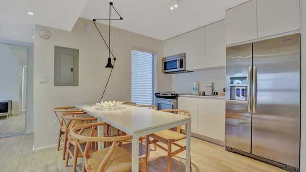 Beach Haus Key Biscayne 33/50