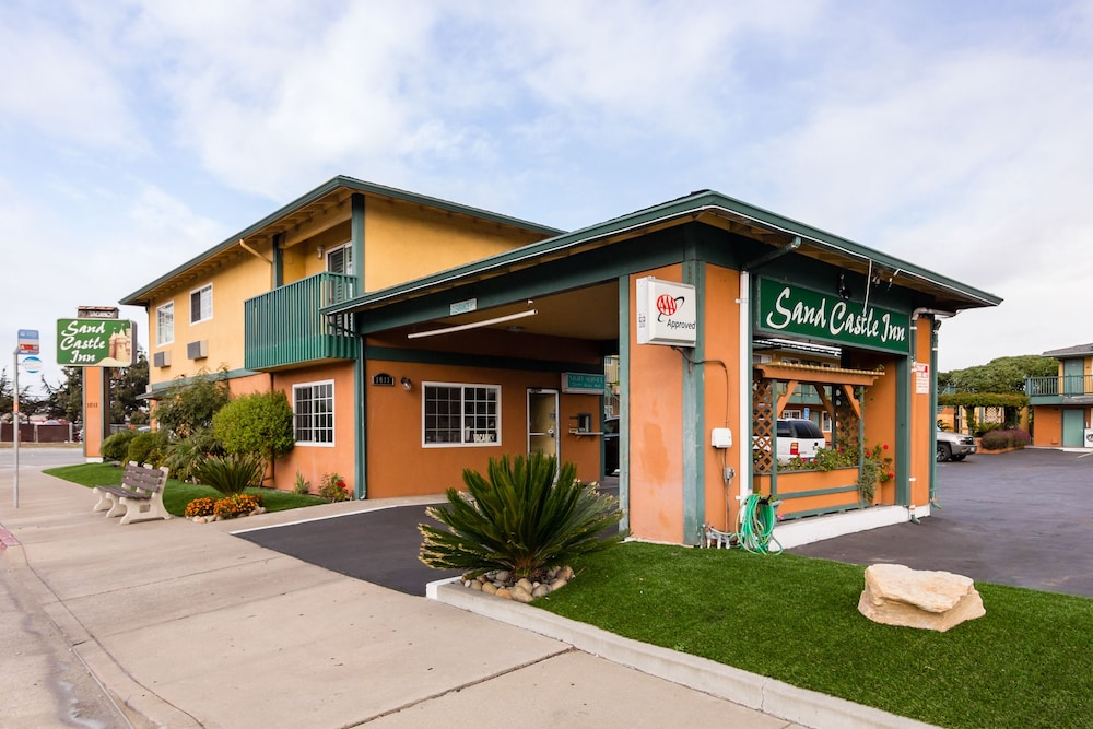 Sand Castle Inn 10/59