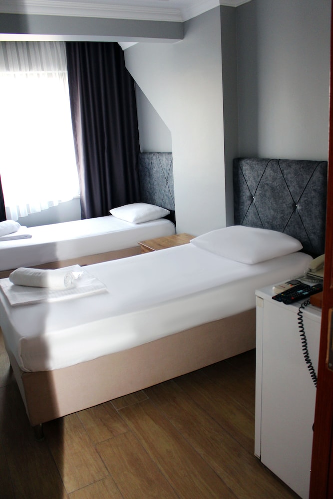 Avist Hotel 18/50