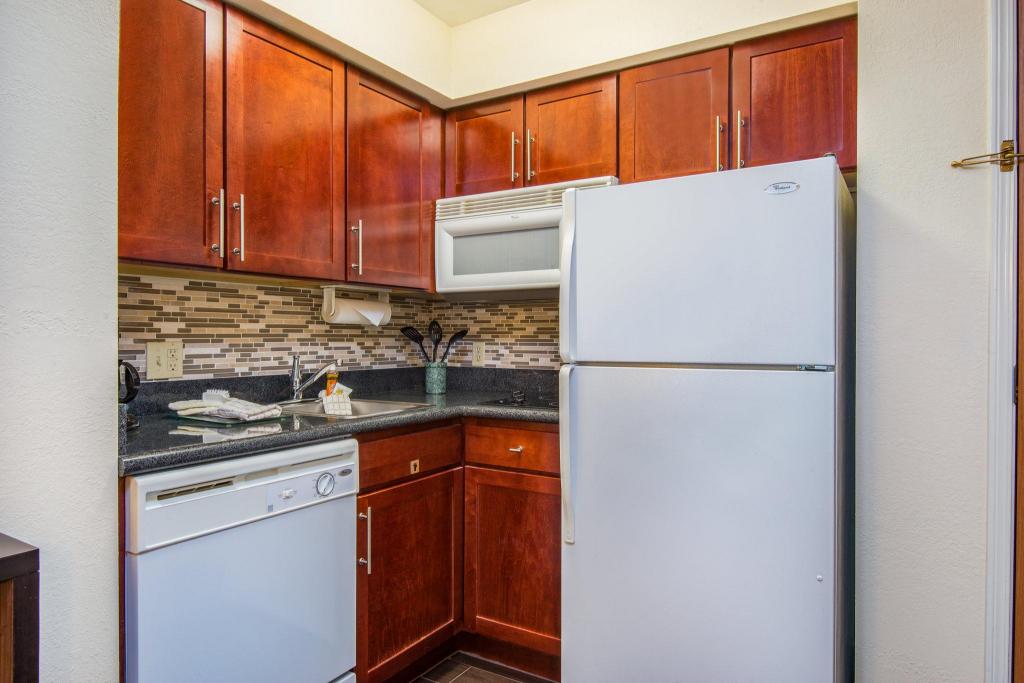1 Bedroom, Suite, Queen Bed