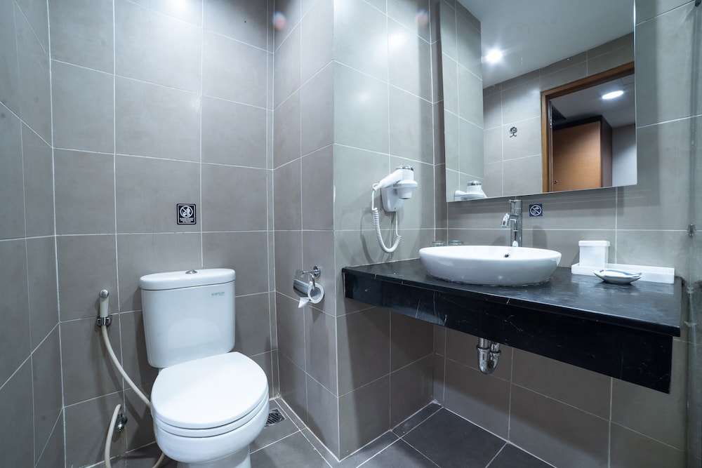 Aston Tanjung Pinang Hotel and Conference Center 55/56