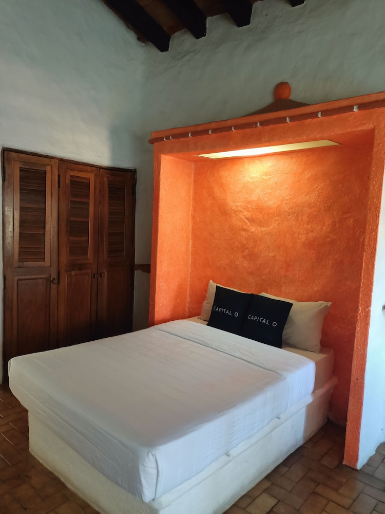 Hotel Plaza Tucanes 3/50