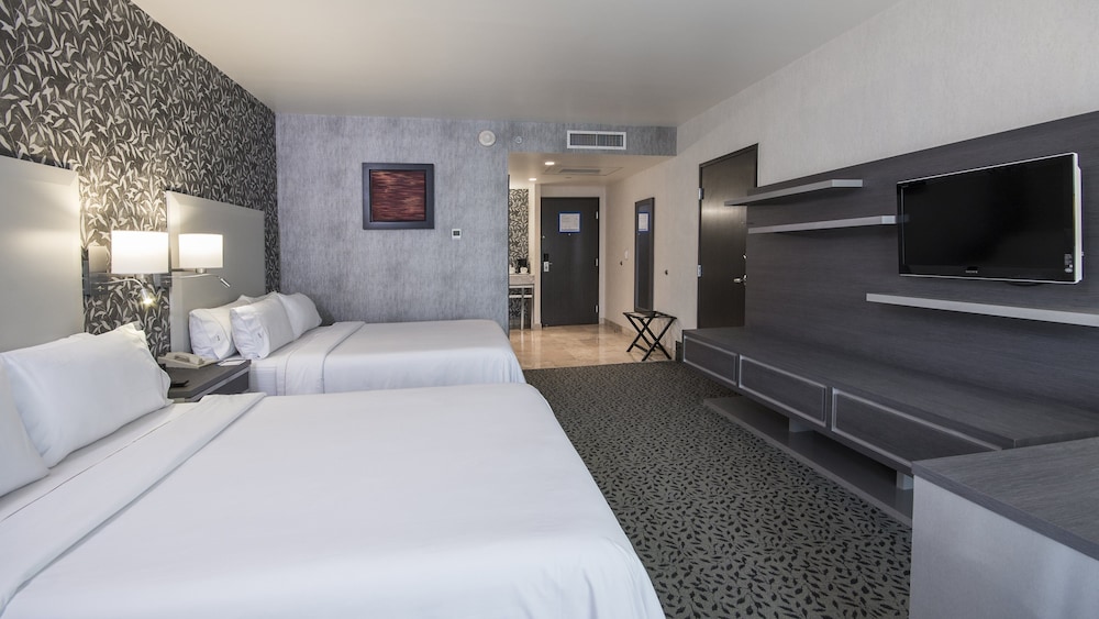 Holiday Inn Express & Suites Queretaro, an IHG Hotel 21/50
