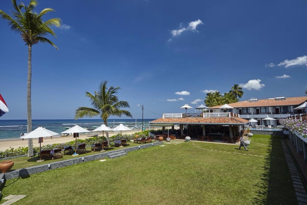Coral Sands Hotel 54/68