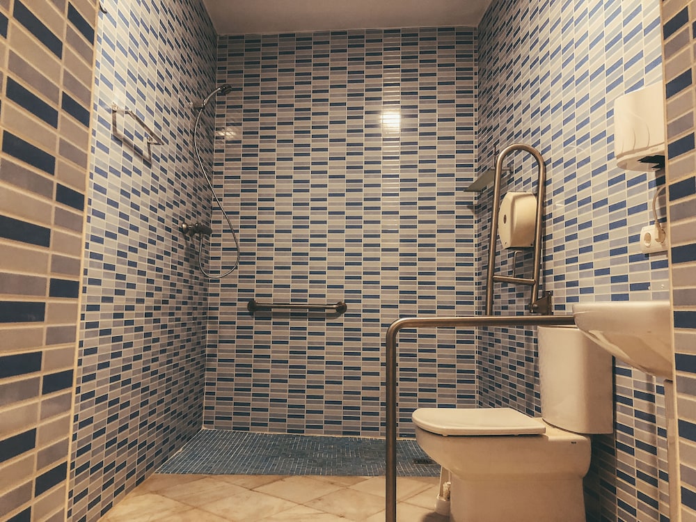 Apodaca Rooms 25/33