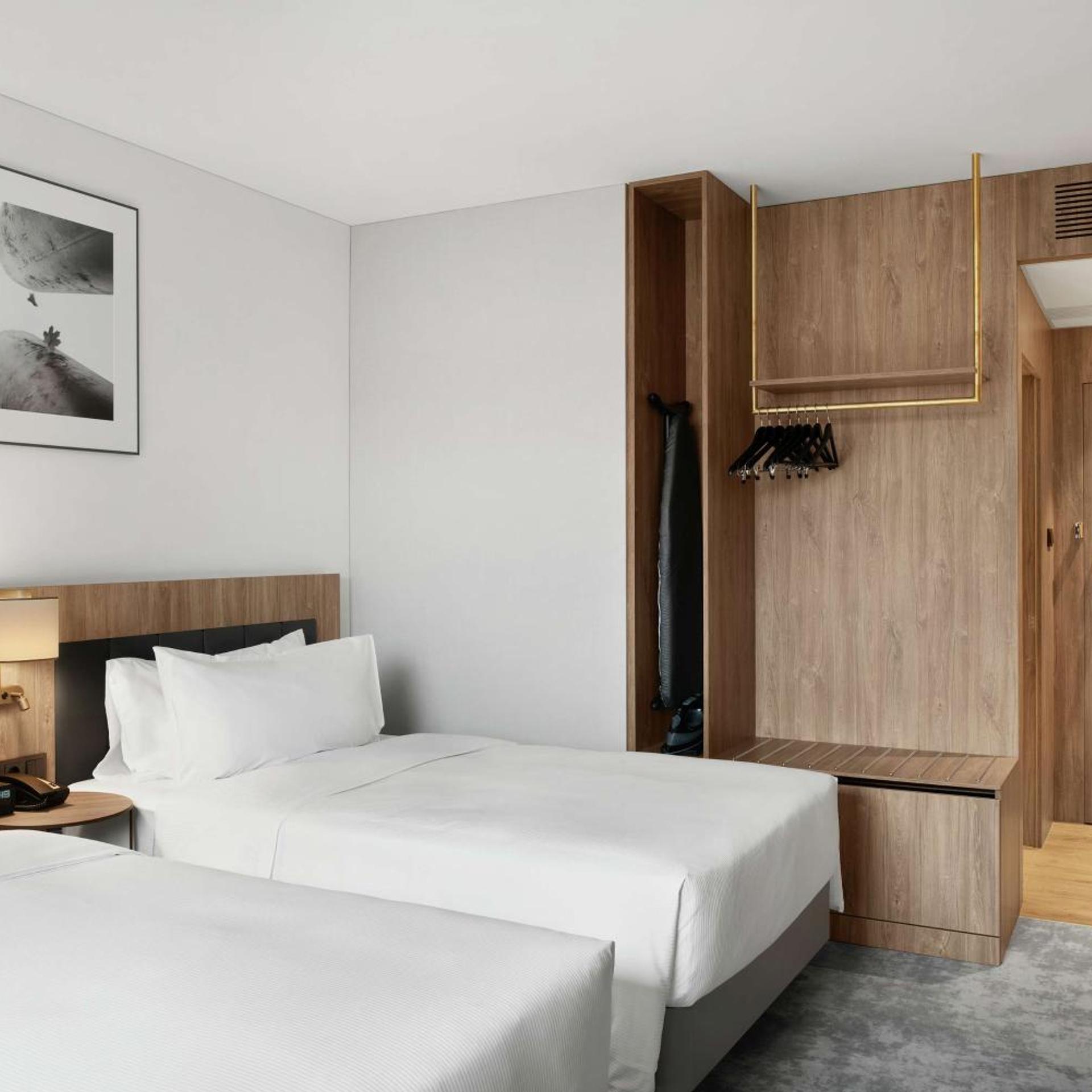 Room, Single Bed