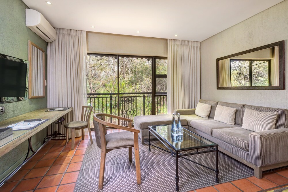 Protea Hotel By Marriott Kruger Gate 69/92