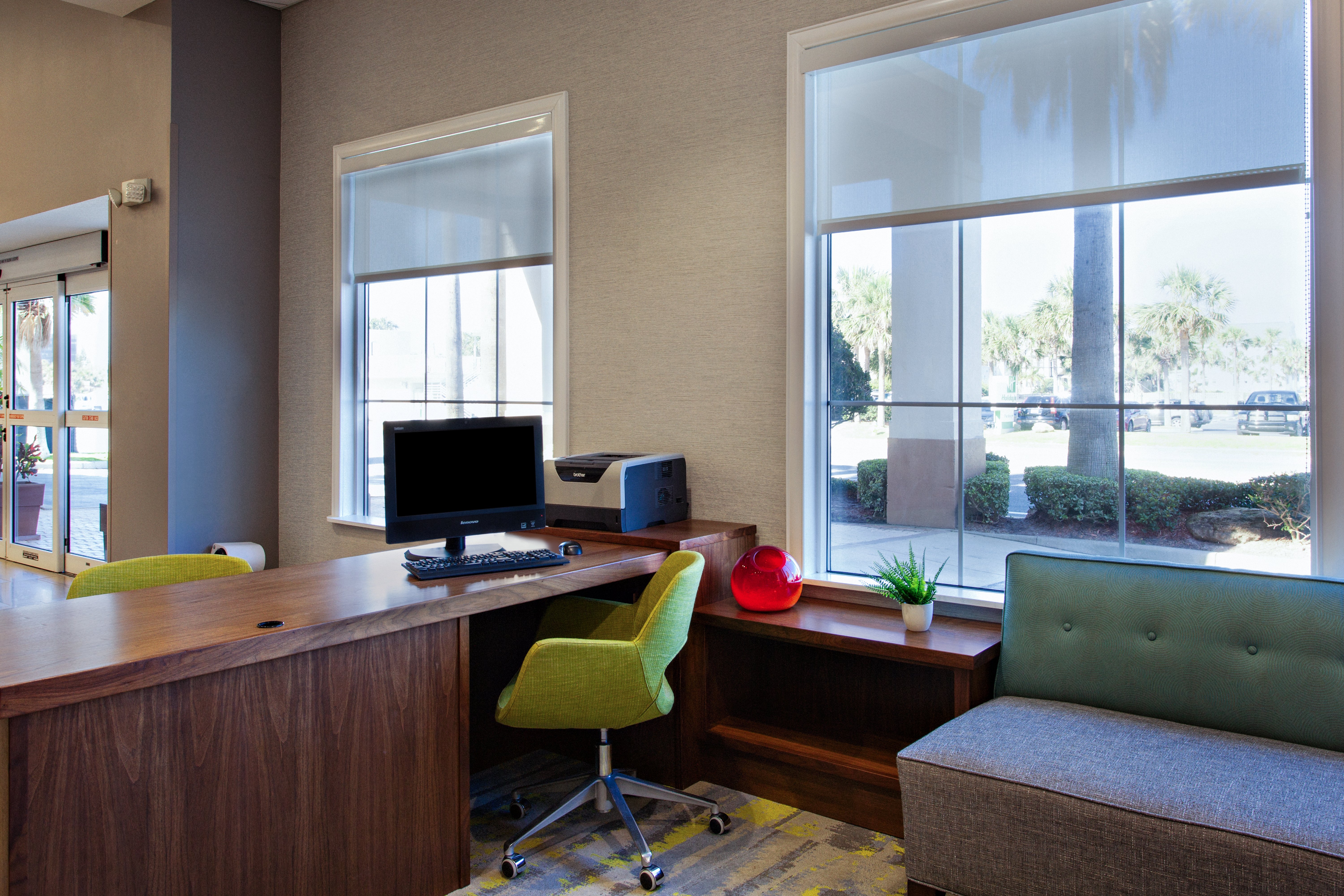Holiday Inn Hotel And Suites Daytona Beach On the Ocean 32/50