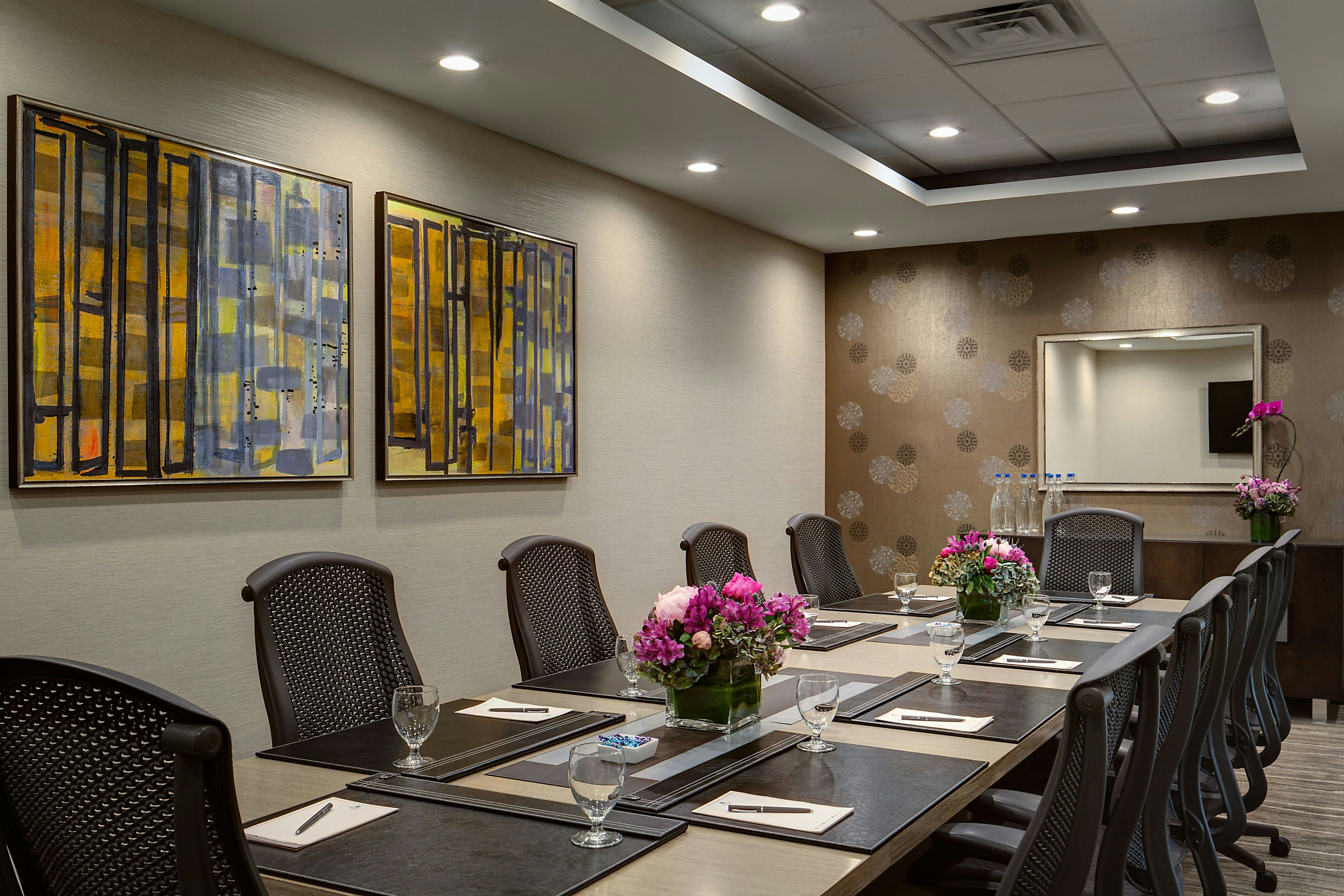 Embassy Suites by Hilton Dallas Love Field 31/34