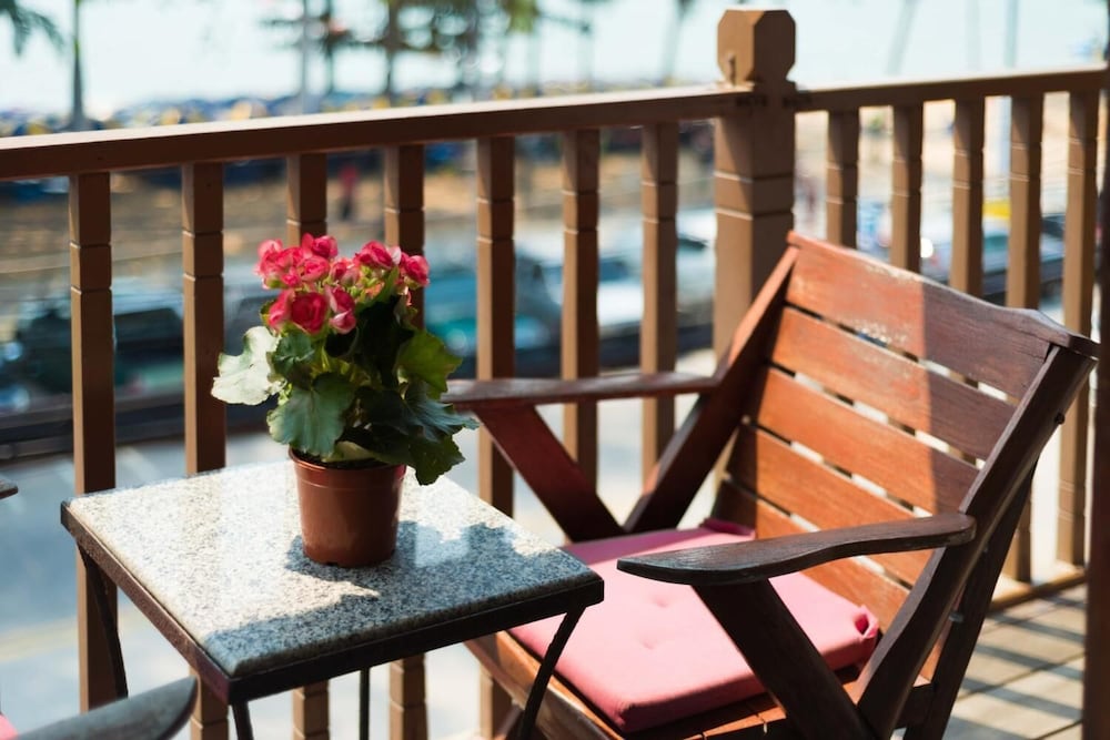 Jomtien Boathouse 4/56