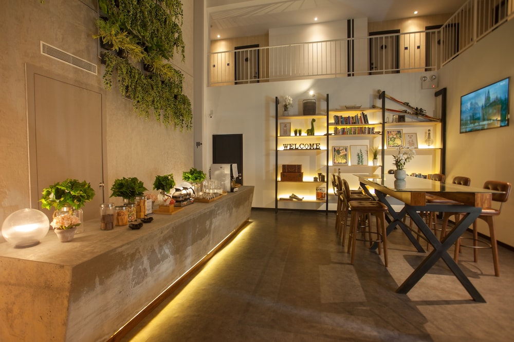 Hako Hotel (Mount Austin) 22/32