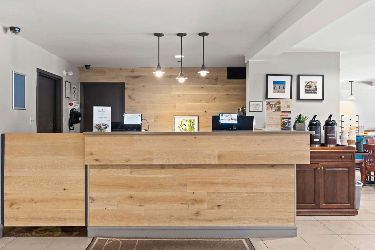 Country Inn Suites By Radisson Saskatoon Sk 5/29