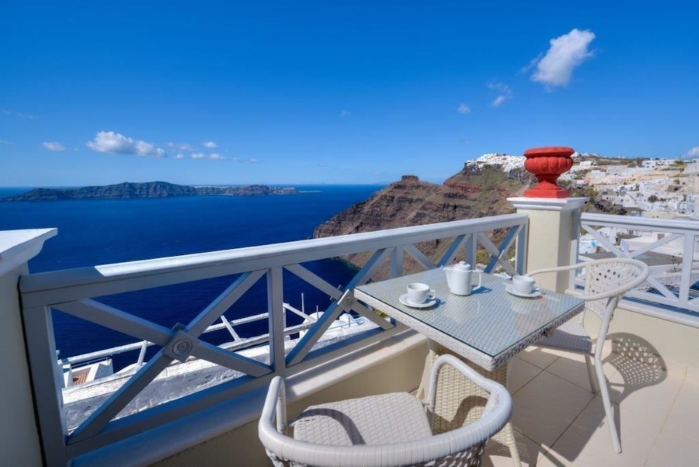 Ellinon Thea Boutique Hotel 66/72