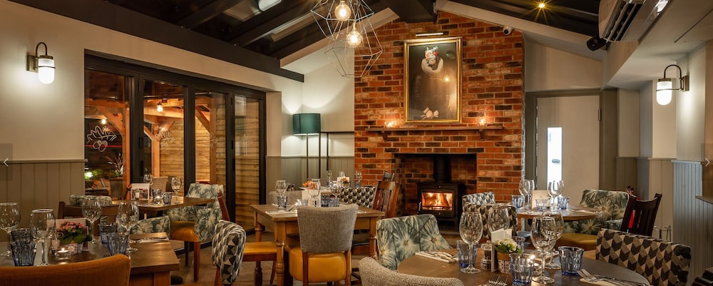 The Eaton Oak Inn 10/15