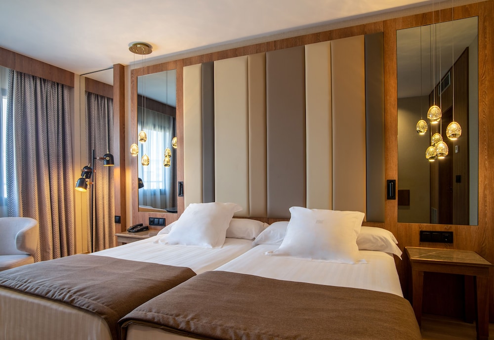 STANDARD, DOUBLE BED
