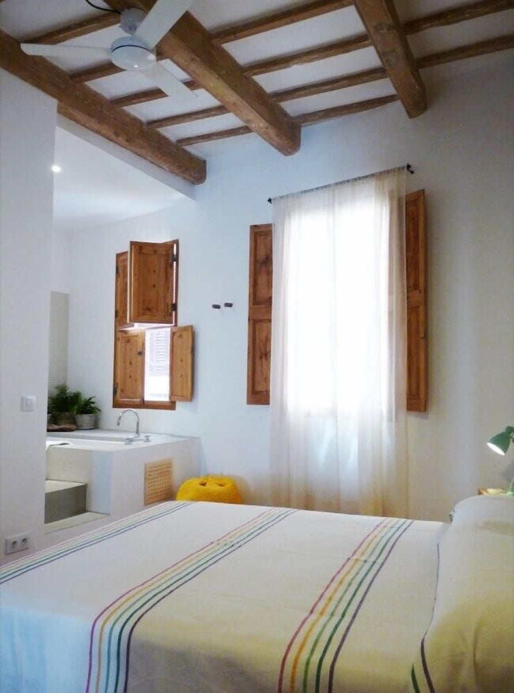 Home Hotel Menorca 8/50
