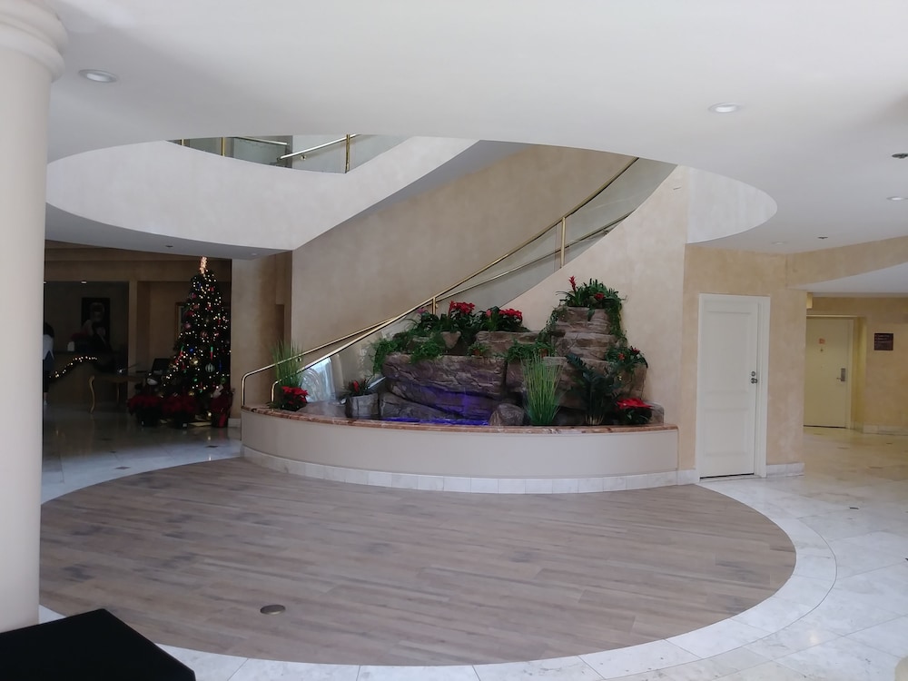 Indian Wells Resort Hotel 11/39