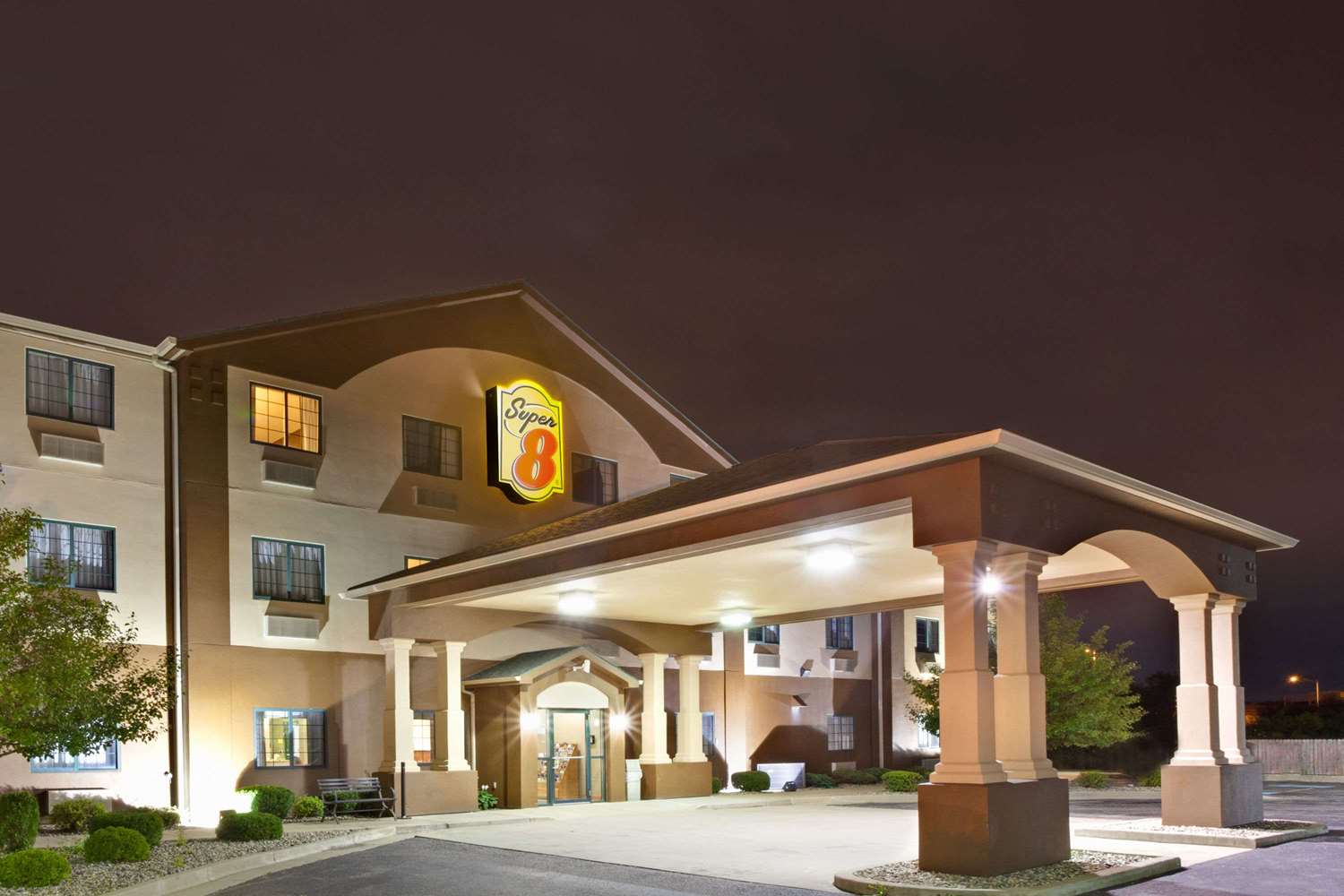 Super 8 by Wyndham South Bend 1/13