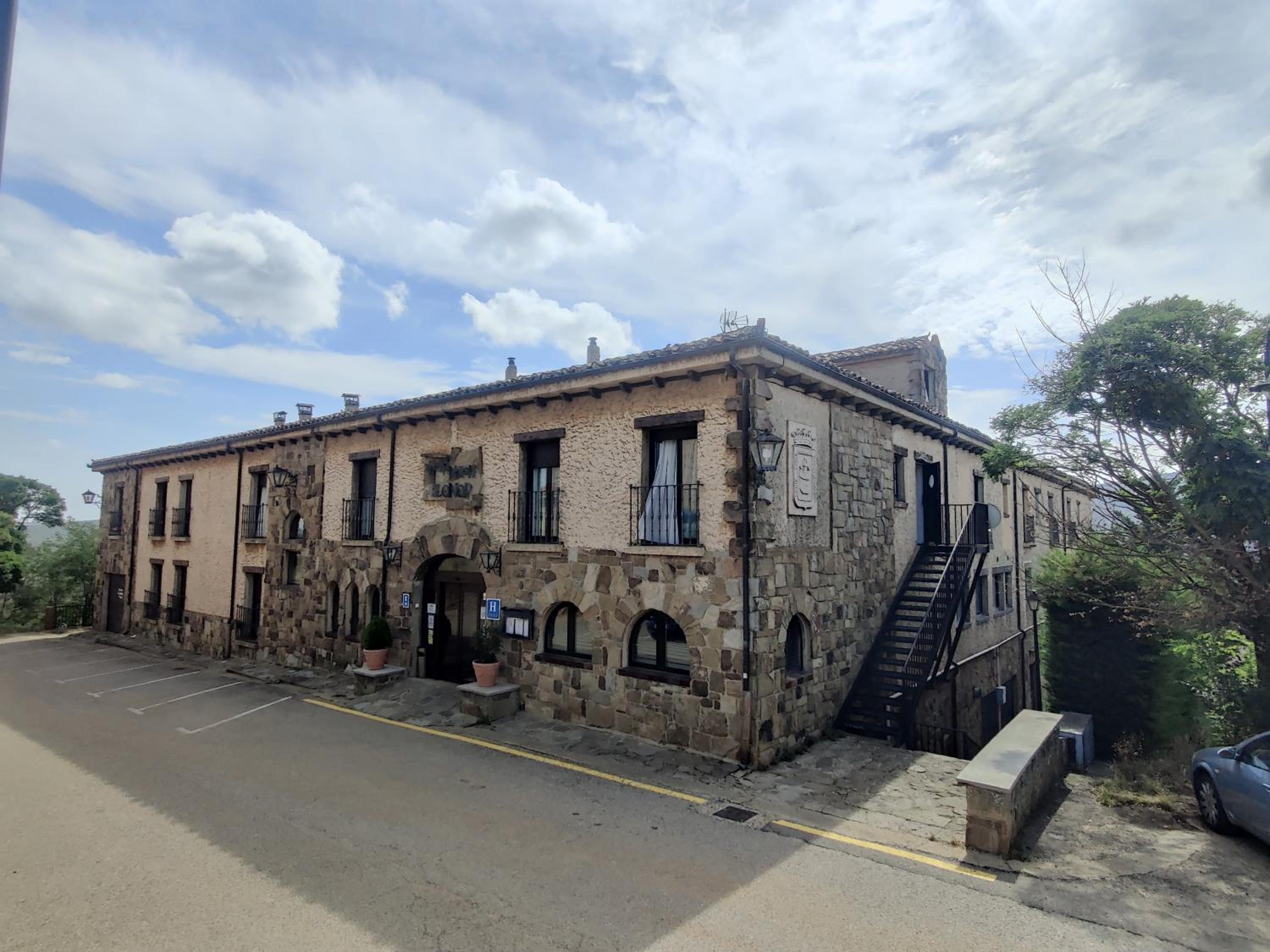 Hotel Leonor Miron 40/55