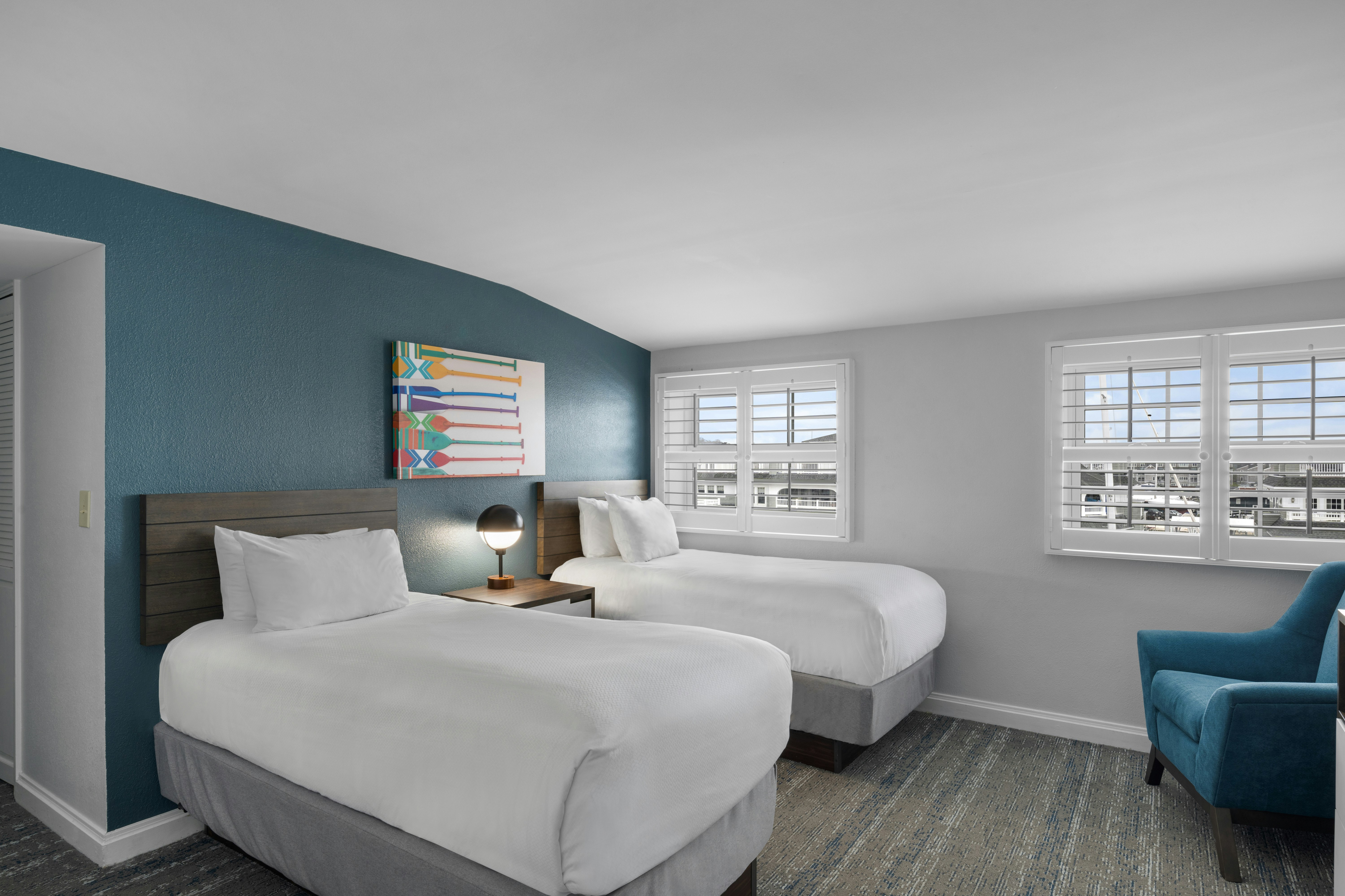 3 BEDROOMS, SUITE