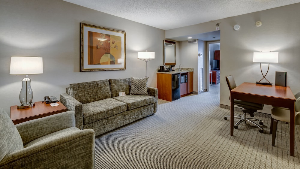 Embassy Suites By Hilton Cincinnati Rivercenter 27/53