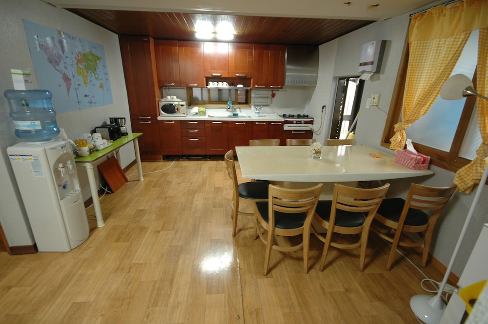 Apple Tree Guest house 43/50