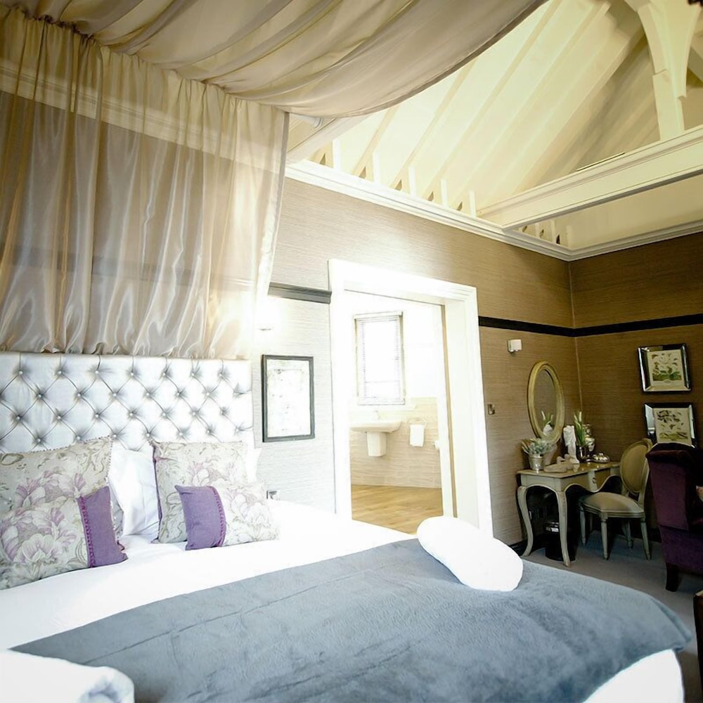 Falcon Manor Hotel 14/49