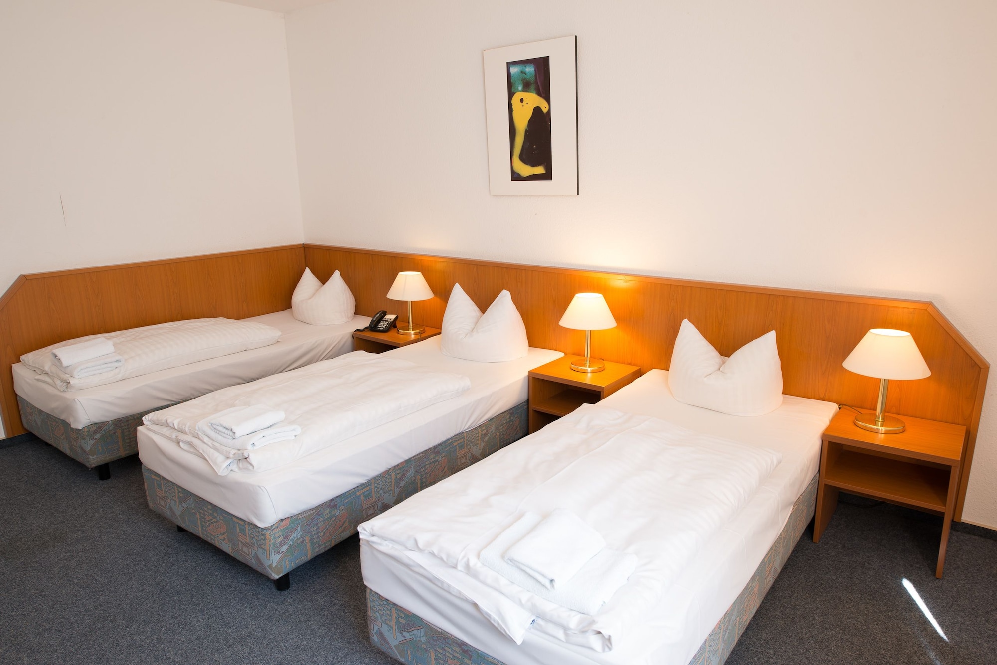ROOM, TRIPLE