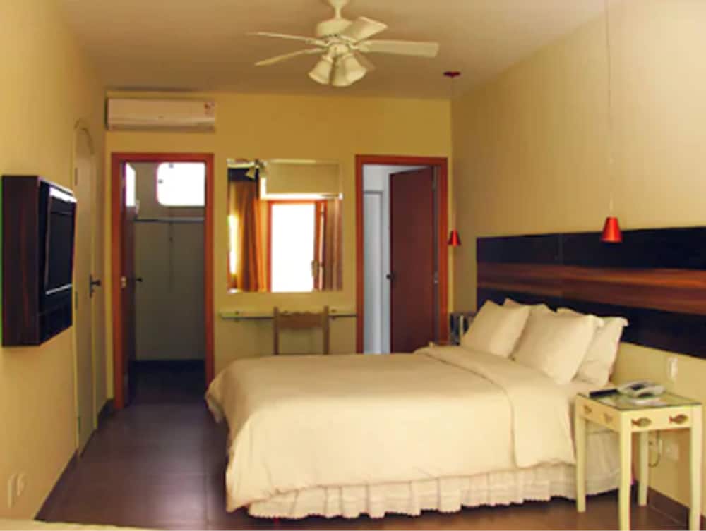 STANDARD, TWIN BEDS