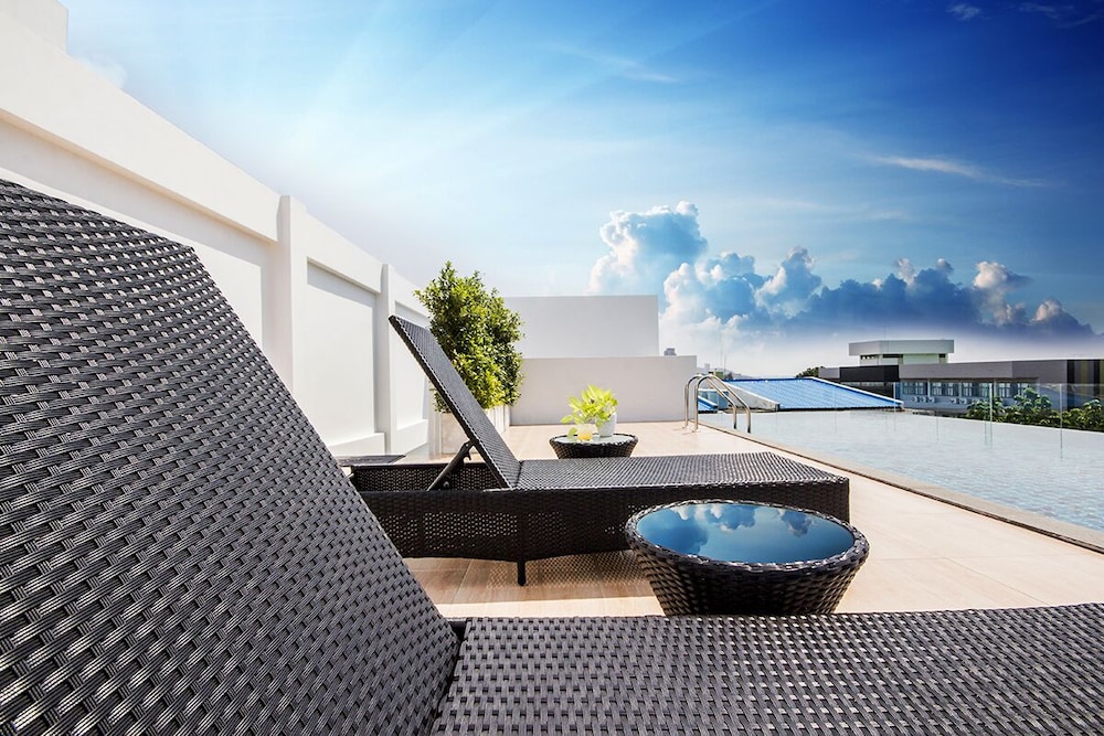 Karin Hotel & Serviced Apartment 41/44