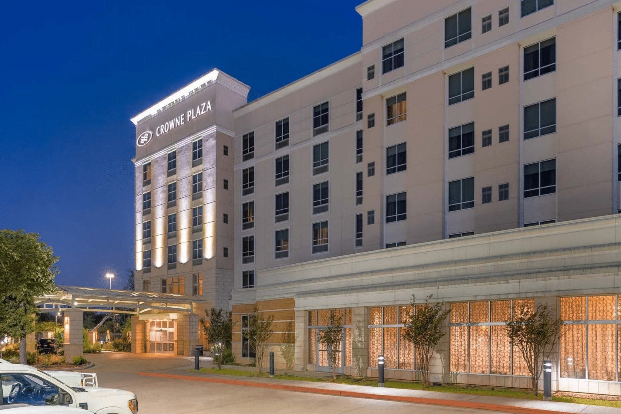 Crowne Plaza Shenandoah - Woodlands Area, an IHG Hotel 64/68