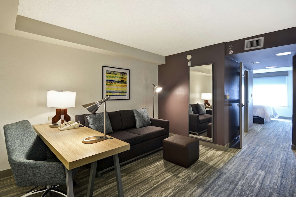 Hilton Garden Inn Panama City 37/69