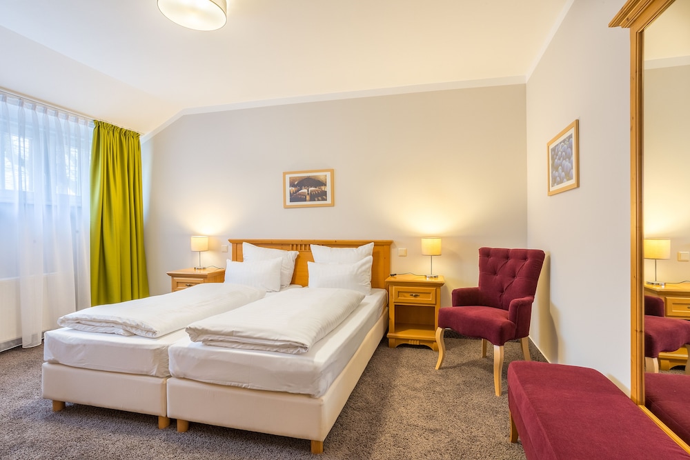 Halbersbacher. Hotel Annaberg 6/50