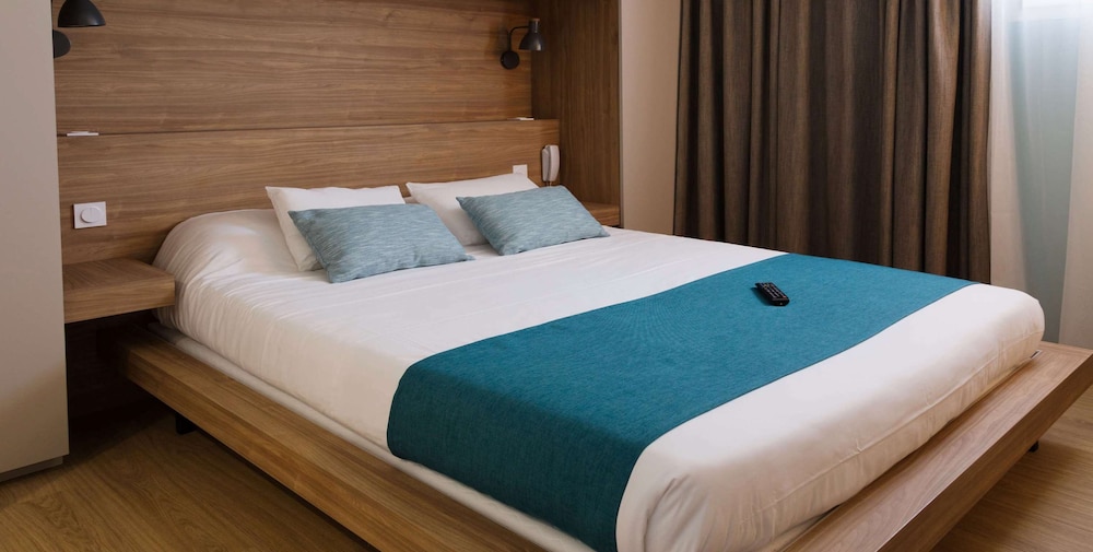 Kyriad Hotel Haka Makassar 6/23