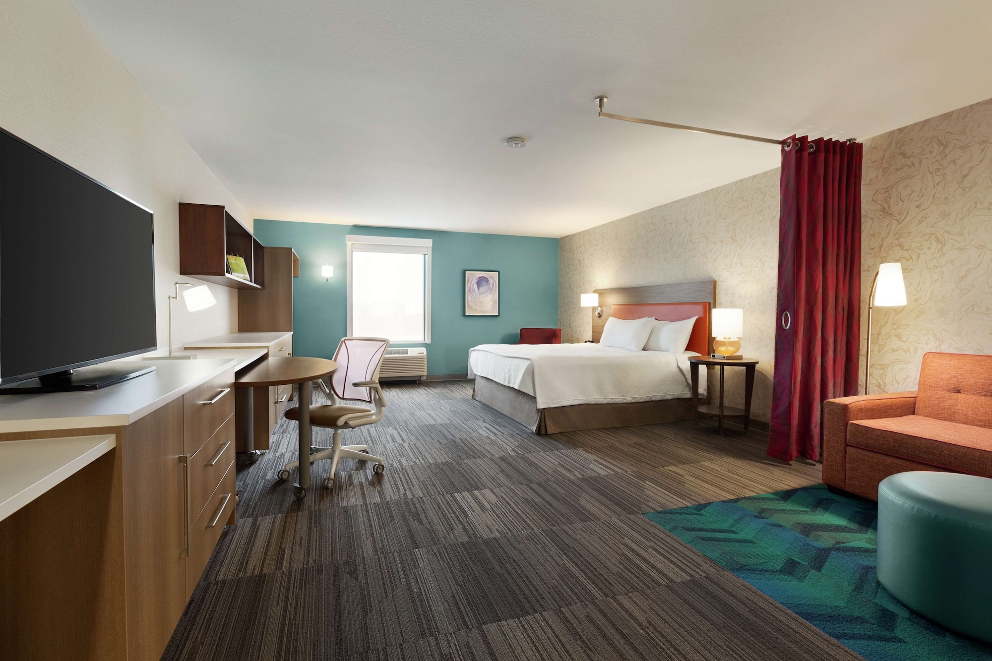 STUDIO, SUITE, KING BED