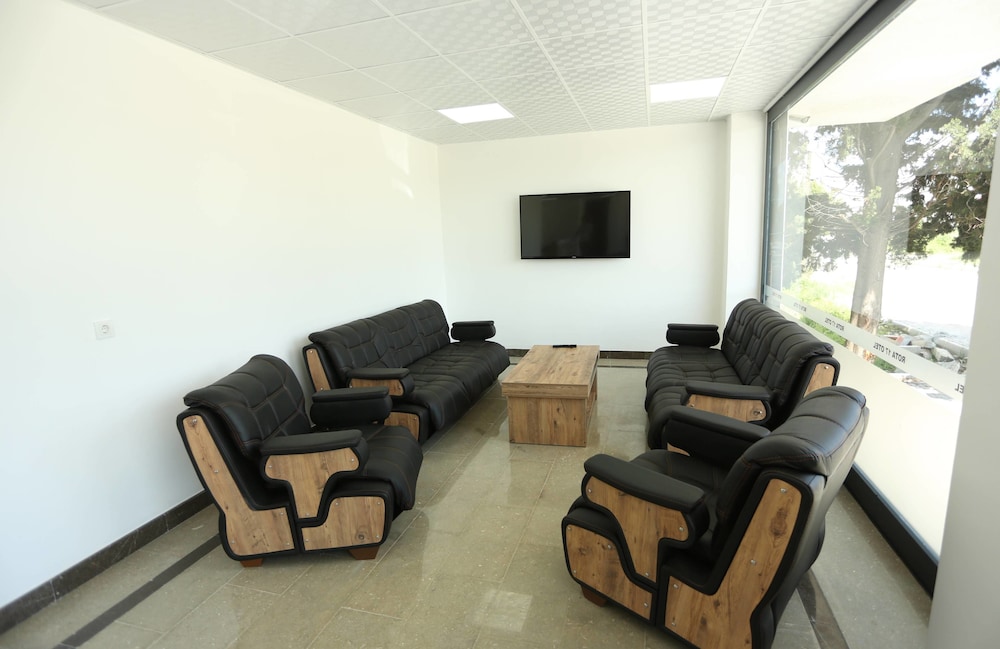 Rota 17 Hotels 13/16