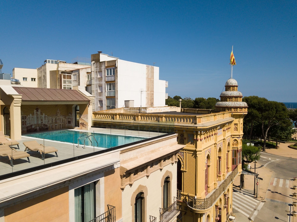 Elke Spa Hotel 65/74