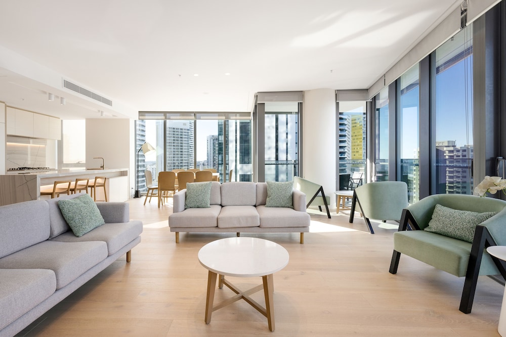ULTIQA Signature at Broadbeach 30/50